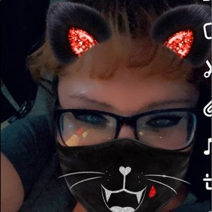 Meet your Posher, Georgina